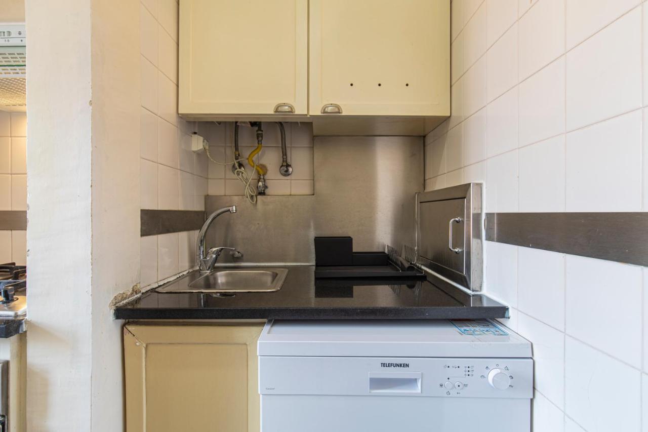 Apartment Typical 2bdr In By Lovelystay *